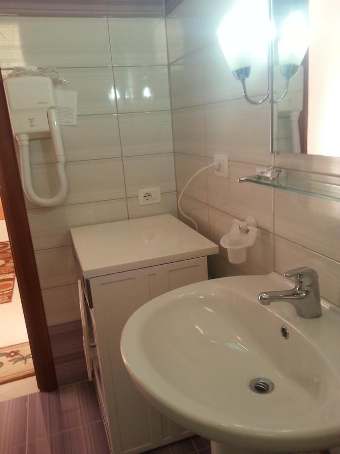 Christos Apartments Sarandë 외부 사진